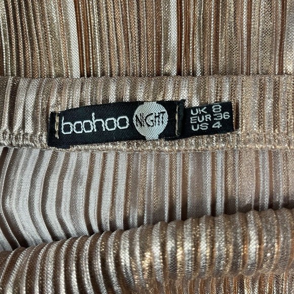 Women Metallic Golden Midi Skirt Size 4 Pleated Stretch - Picture 10 of 11